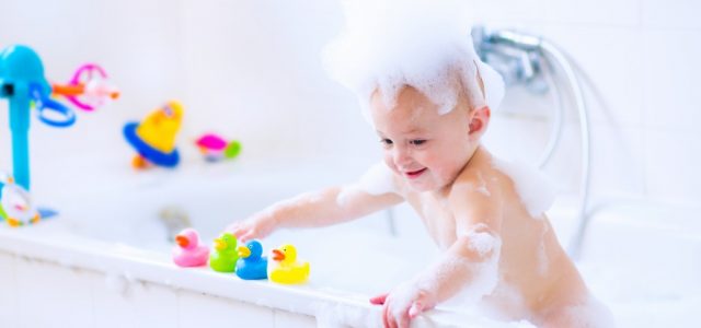 Niezbędne akcesoria do kąpieli dla niemowlaka